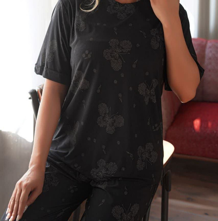 تیشرت و شلوارک زنانه